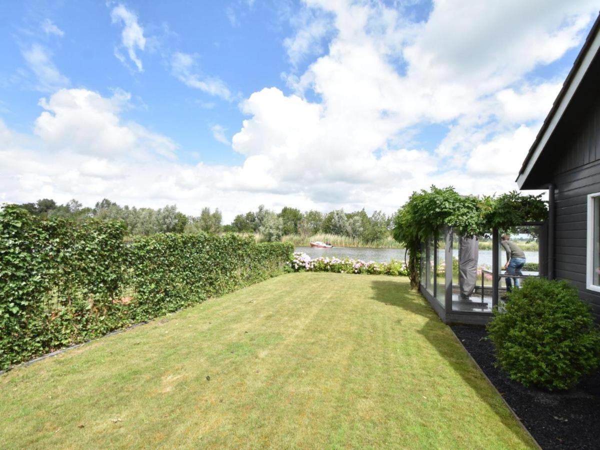 Riverside Holiday Home Near Amsterdam Nigtevecht Exterior photo