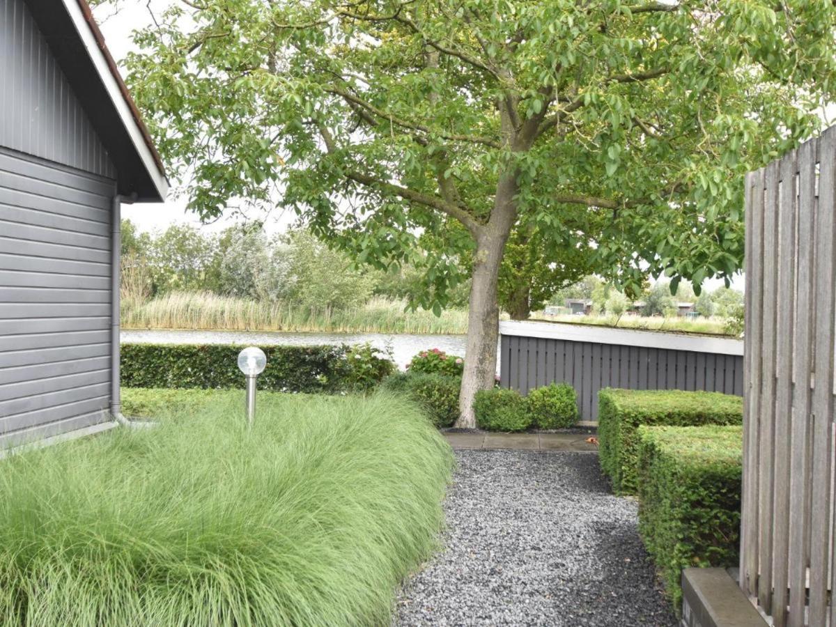 Riverside Holiday Home Near Amsterdam Nigtevecht Exterior photo
